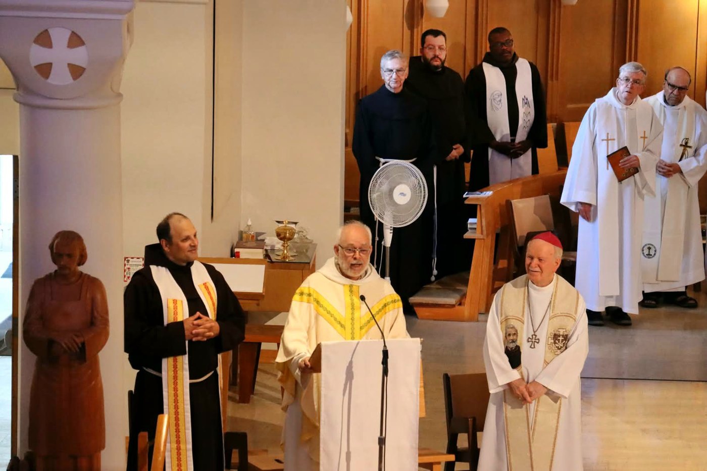 Les célébrants à la messe de la fête du bienheureux Frédéric